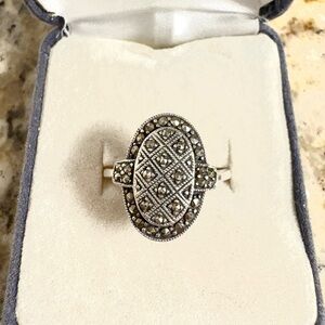 Elegant Silver Marcasite Ring